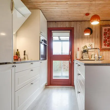 Nice In Bjert W/ 2 Bedrooms *
